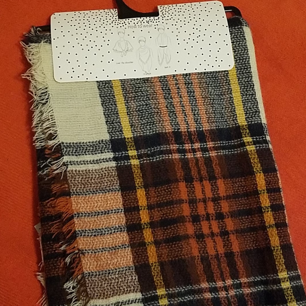 Soft Large Scarf - Picture 3 of 6